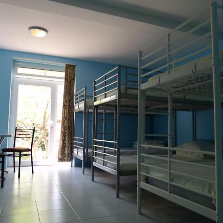 Why Me Eco-Friendly Hostel 第比利斯 外观 照片