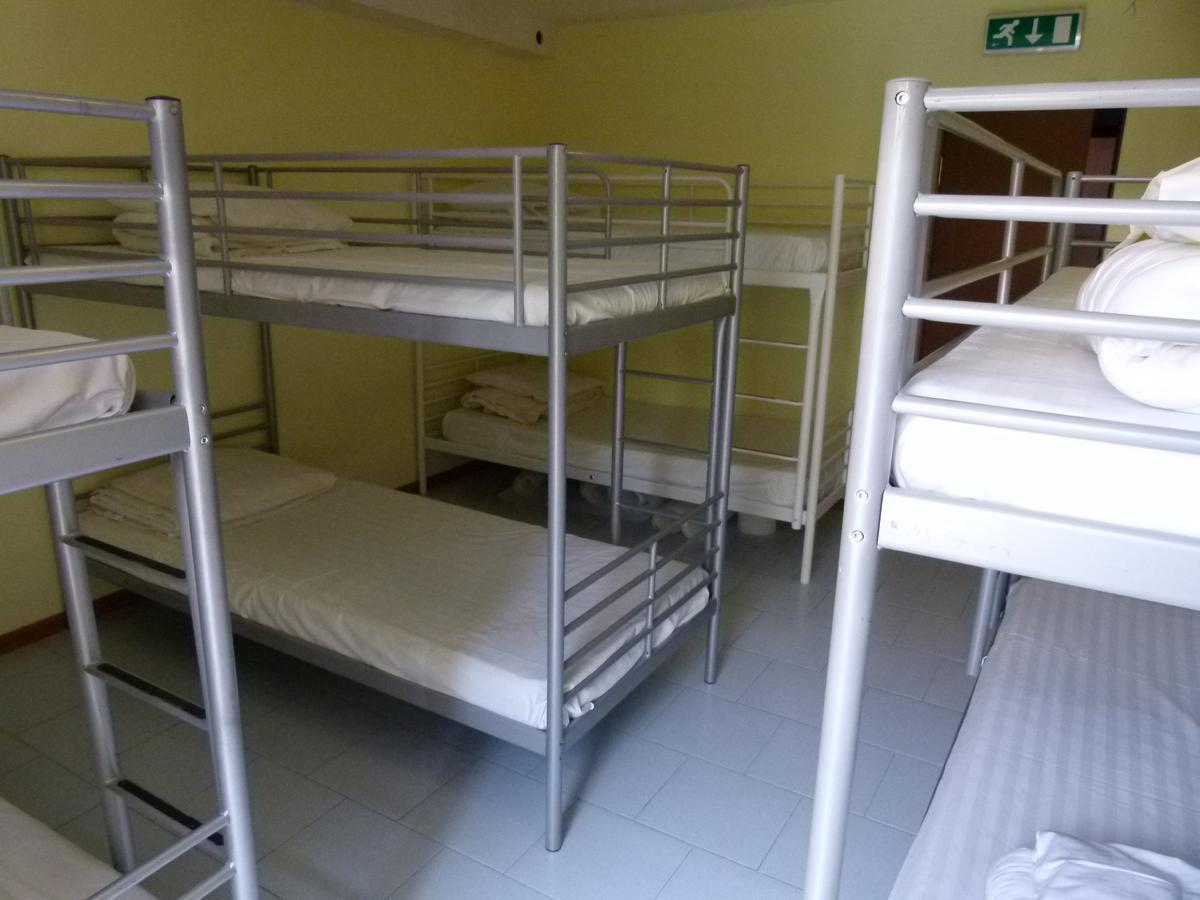 Why Me Eco-Friendly Hostel 第比利斯 外观 照片