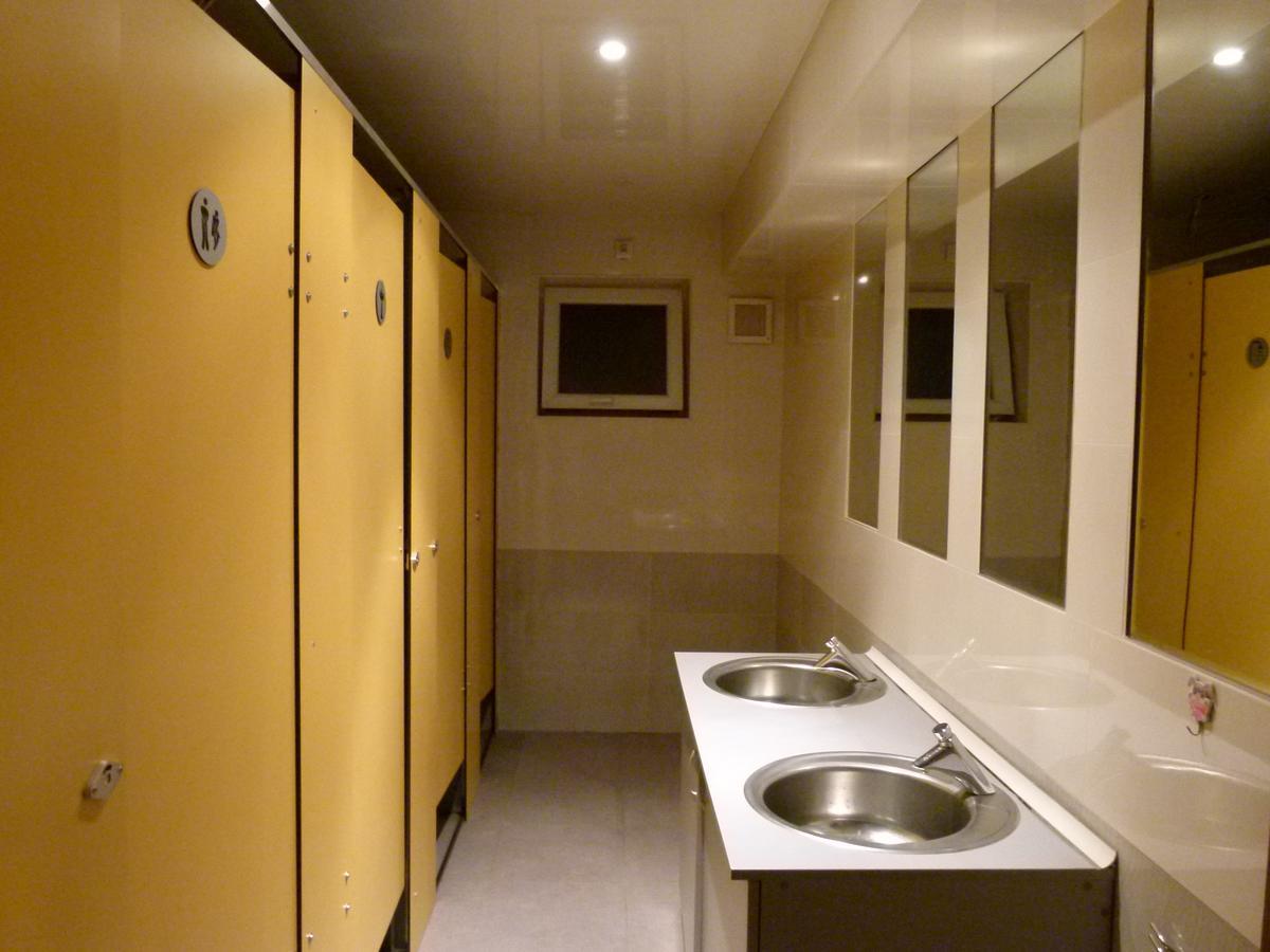 Why Me Eco-Friendly Hostel 第比利斯 外观 照片